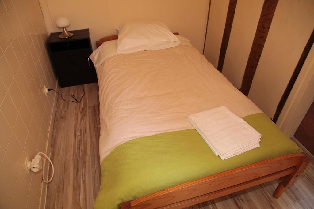 Cafe De France Bed & Breakfast Eauze Room photo