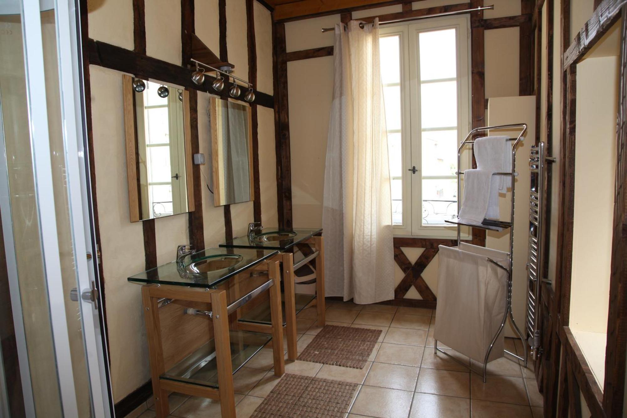 Cafe De France Bed & Breakfast Eauze Exterior photo